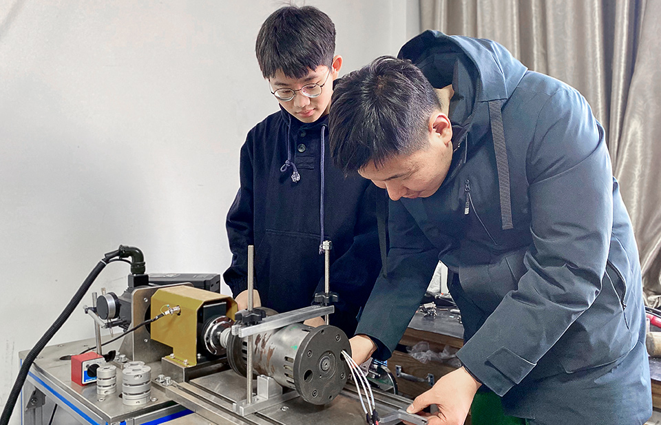 久久機(jī)電-技術(shù)研發(fā)